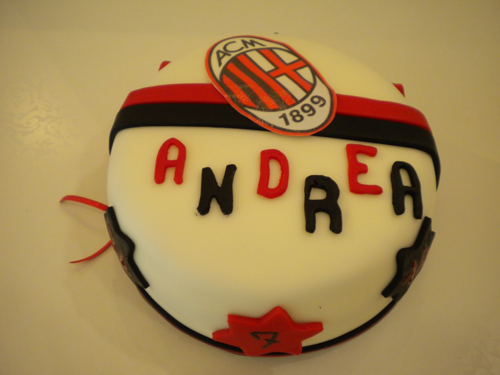 Torta per tifosi Milan